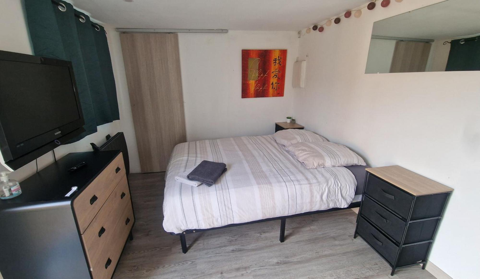 Studio quartier marais, terrasse rez de chaussée, jardin accessible, netflix Bourges Extérieur photo